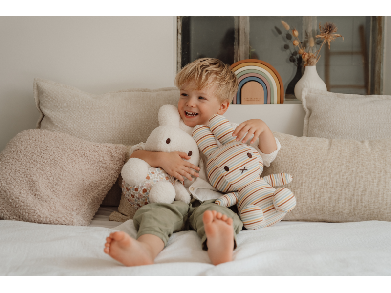 Little Dutch Králiček Miffy plyšový Vintage Prúžky 35 cm NIJN878LD – Obrázok 3