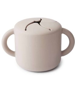 Mushie silikónový pohárik na snack